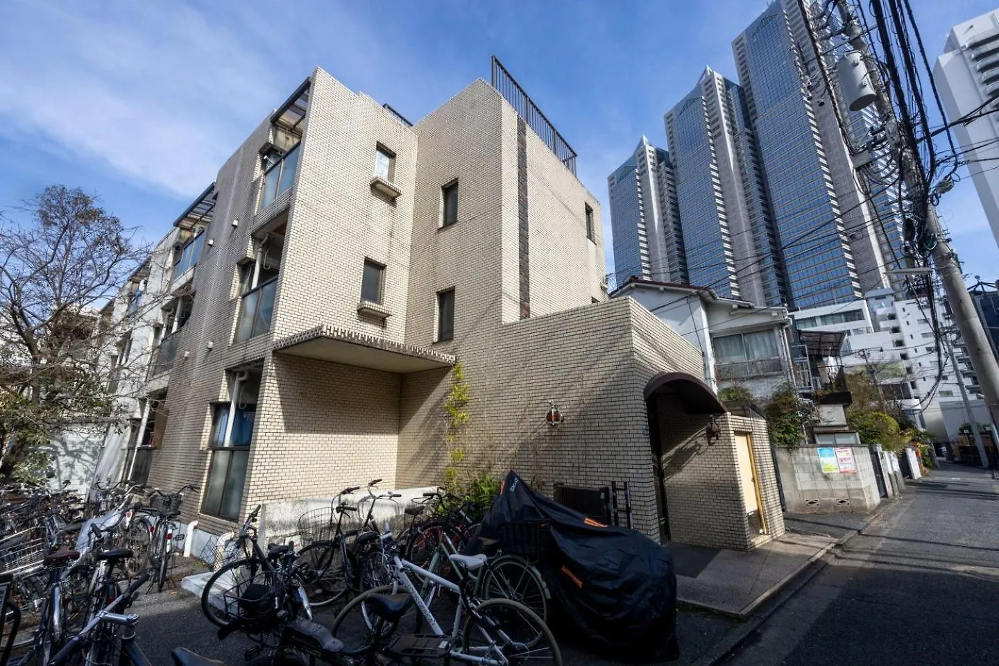 Apartment Sunpalace Nishi-Shinjuku Tokyo
